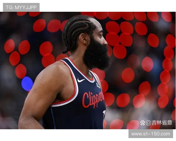 以船记视角下哈登生涯后期突破单打仍犀利震撼联盟篮球赛场表现令人惊叹